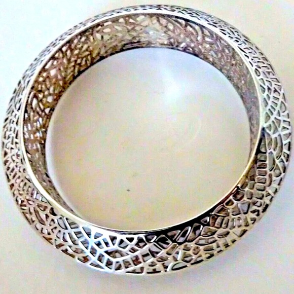 NEW Silpada Vintage Sterling
Silver Stiletto Filigree Cutout
Bangle Bracelet - Picture 7 of 9